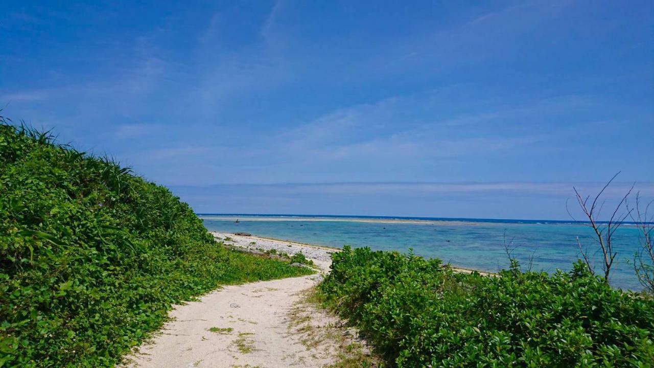 2019新築 ! Guest House Holoholo Beach Side Ishigaki  ภายนอก รูปภาพ